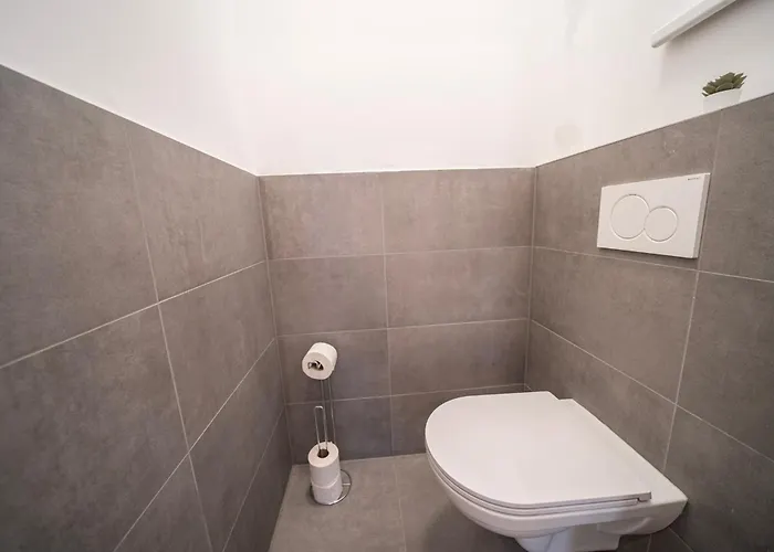 Apartamento Designer Studios, 10min To Stephansplatz, Metro, No Elevator Viena