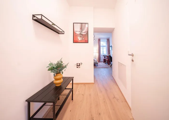 Designer Studios, 10min To Stephansplatz, Metro, No Elevator Apartamento *