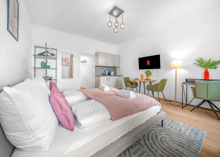 Designer Studios, 10min To Stephansplatz, Metro, No Elevator Apartamento