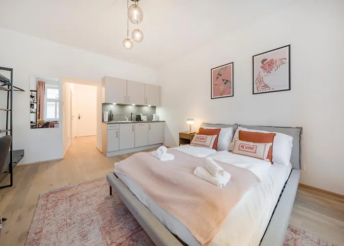 Apartamento Designer Studios, 10min To Stephansplatz, Metro, No Elevator Viena