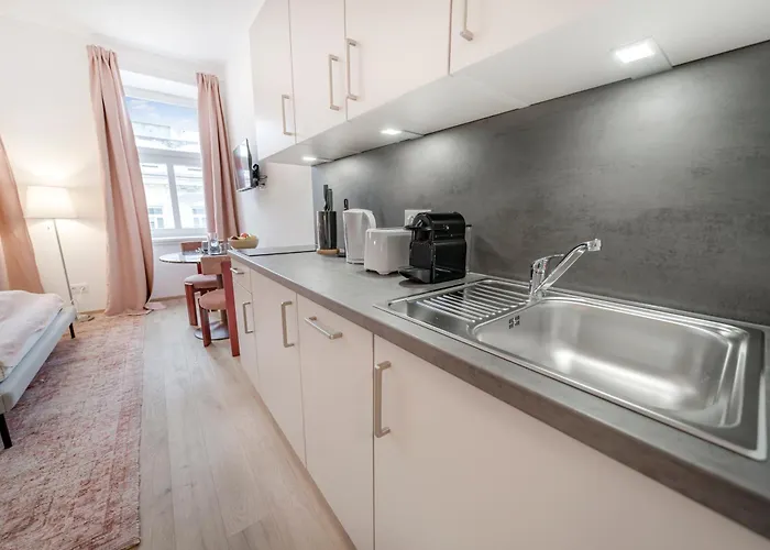 Designer Studios, 10min To Stephansplatz, Metro, No Elevator Apartamento